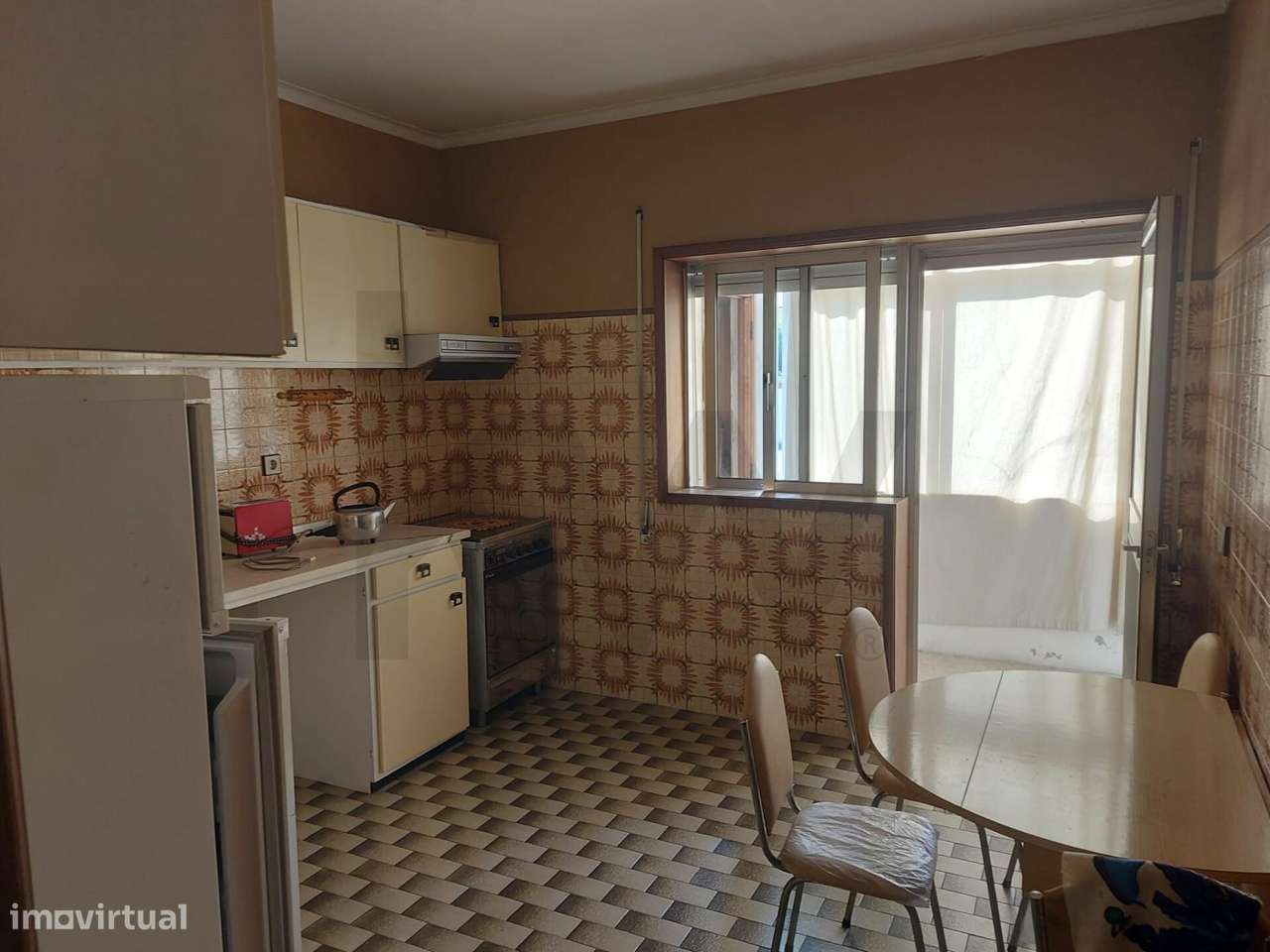 Apartamento T2 em Ermesinde com 104  m2,garagem BOX e varanda - Grande imagem: 4/22