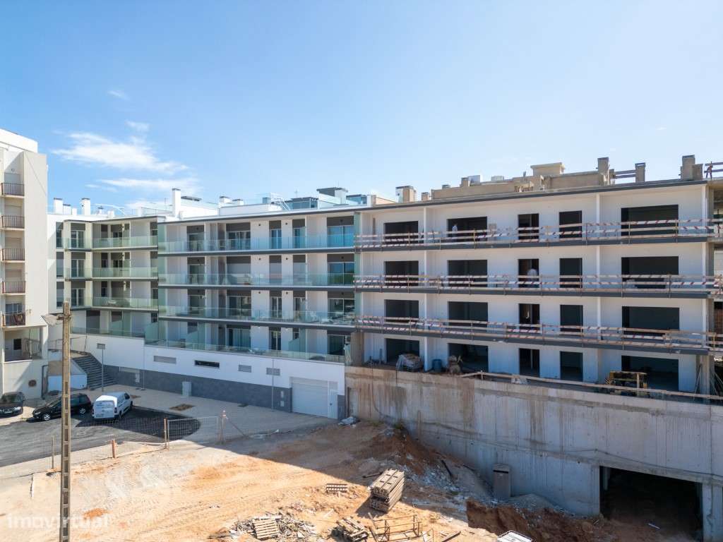 Apartamento T3 junto ao mercado- 200 mts da praia-56