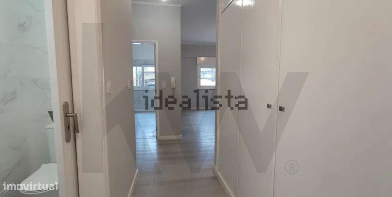 Apartamento T3 à venda no centro do Laranjeiro-6