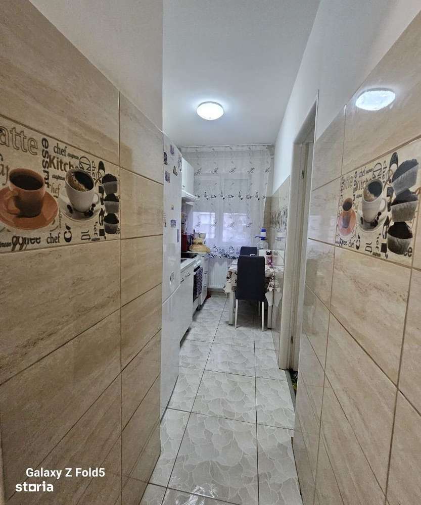 Apartament cu 3 camere de vânzare – Str. Războieni, Oradea! - Imagine principală: 5/12