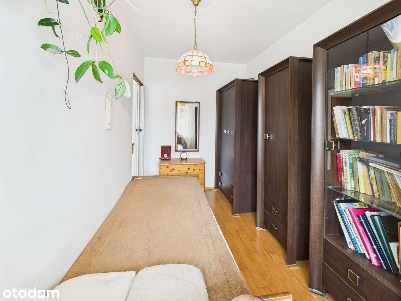 2 pokoje, parter, balkon, niski czynsz.-5