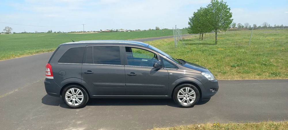 Opel Zafira B 1.8 Family 2013