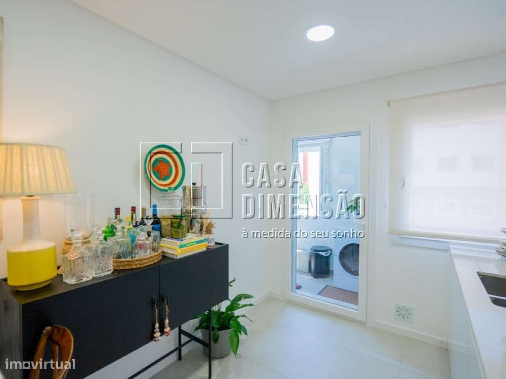 Apartamento de tipologia T2 na Serra de Carnaxide, com Garagem BOX,...-21