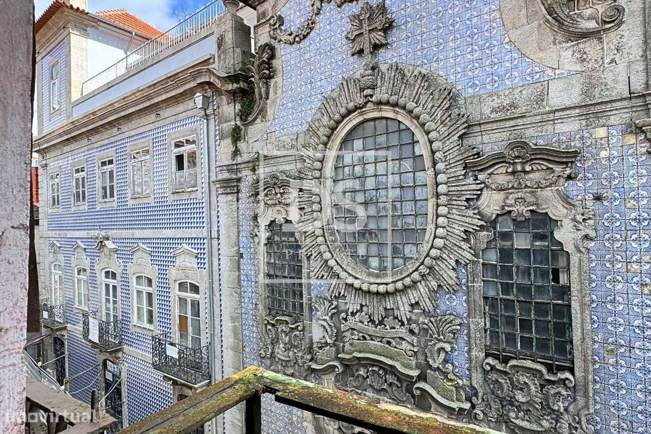 Prédio para Renovação na Sé do Porto – Oportunidade Única no Coração H - Grande imagem: 5/14