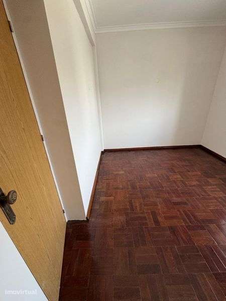 Arrenda-se Salas comercias - Grande imagem: 4/5