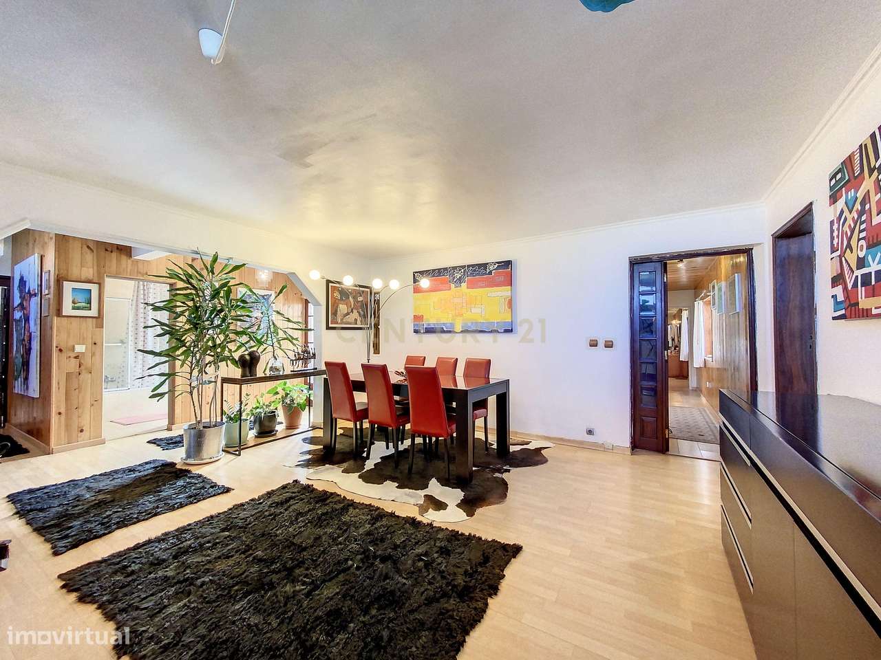 Vende-se Moradia Isolada T5 - Grande imagem: 2/27