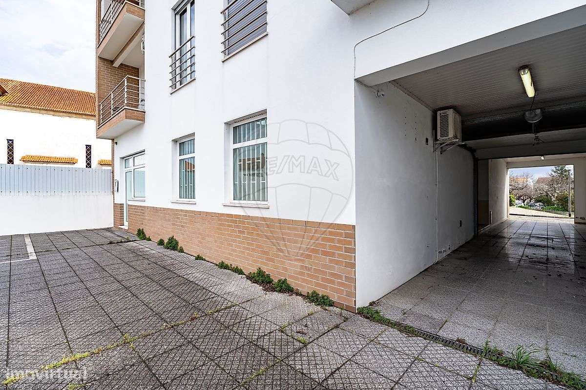 Loja  para arrendamento - Grande imagem: 3/16