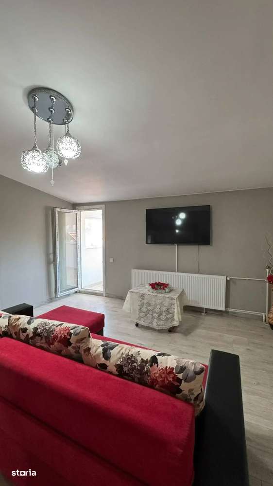 Casa individuala, gradina,  piscina, foisor, locuri de parcare - Imagine principală: 4/17