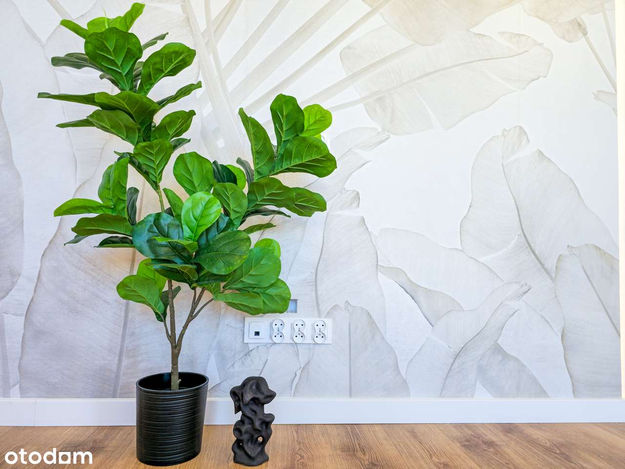 Jasne 4 pokoje blisko centrum - gotowe pod klucz!-13