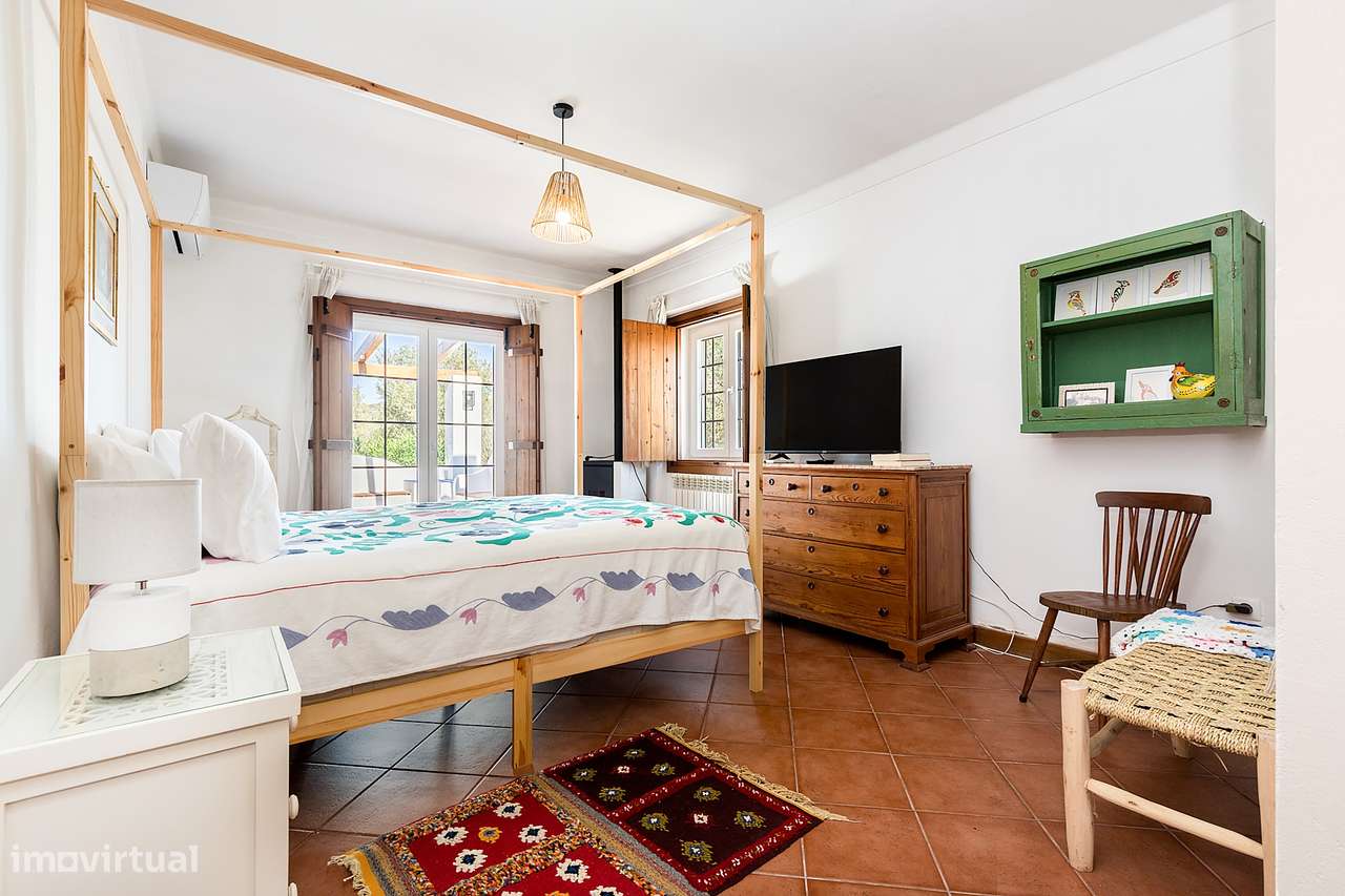 Quinta de charme T5 com piscina e 7 000 m² — vistas para o Castelo de-5