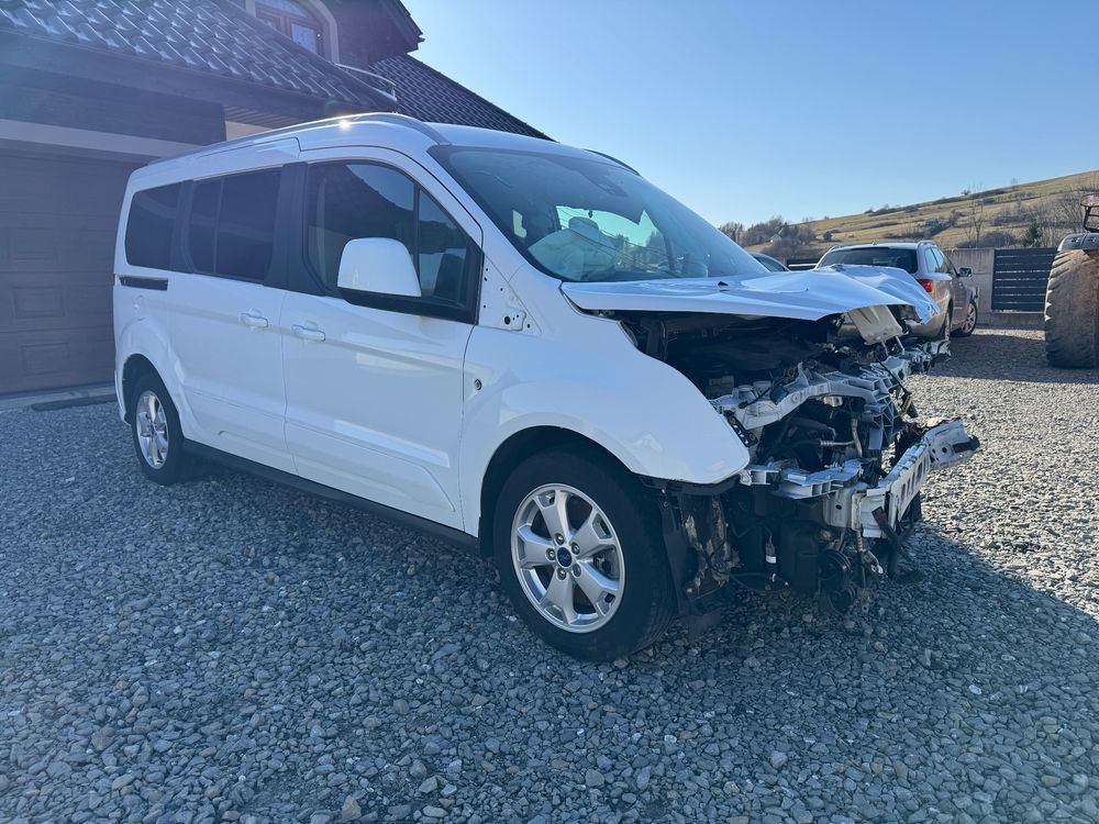 Ford Tourneo Connect Grand 2017