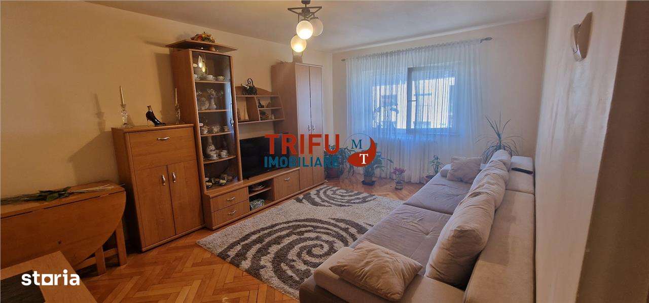 Apartament Spațios cu Balcon Închis și Parcare – Zona Cetate - Imagine principală: 1/13