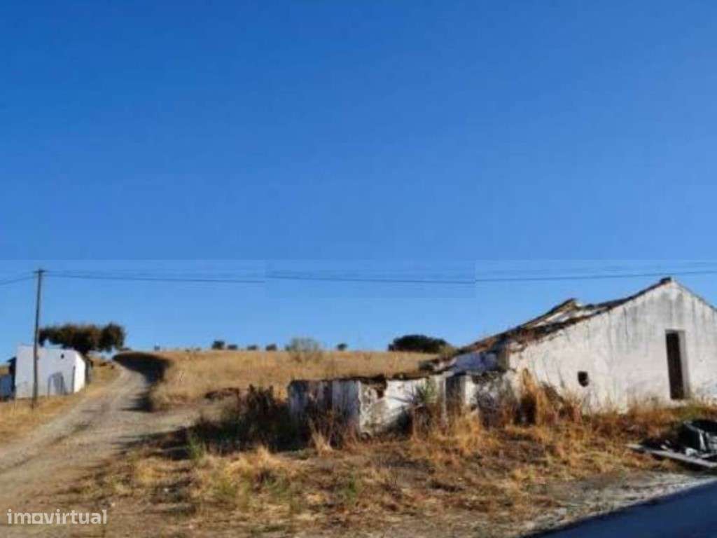 Terreno Rústico com 11 ha, perto de Reguengos de Monsaraz - Grande imagem: 2/8