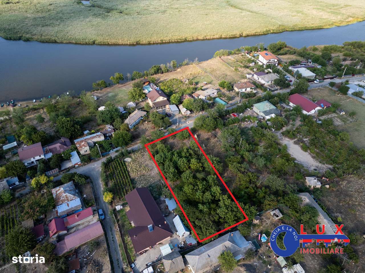 ID 7857 EXCLUSIVITATE - Teren intravilan cu priveliște în Somova-1