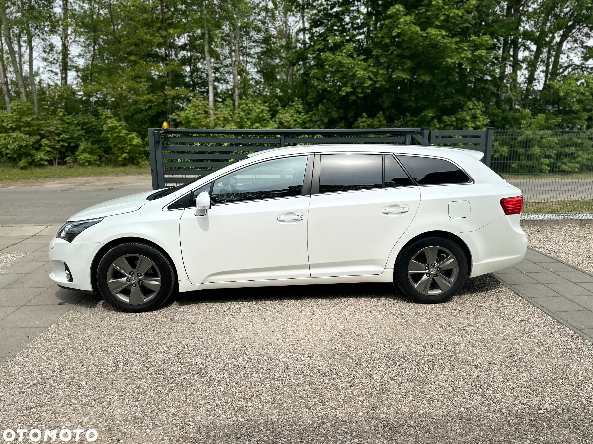 Toyota Avensis - 7