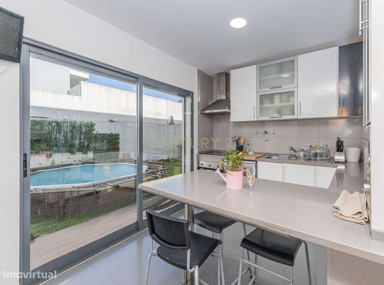 Moradia Moderna T4 em São Domingos de Rana, Cascais-9