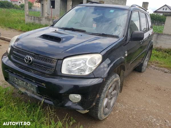 punte fata spate carlig remorcare scaune fata banchete spate bloc motor turbina turbo Toyota Rav 4 2 2004 motor 2.0 d-4d 1cd-ftv 116cp dezmembrez dezmembrari piese 2.2 d-cat - 2