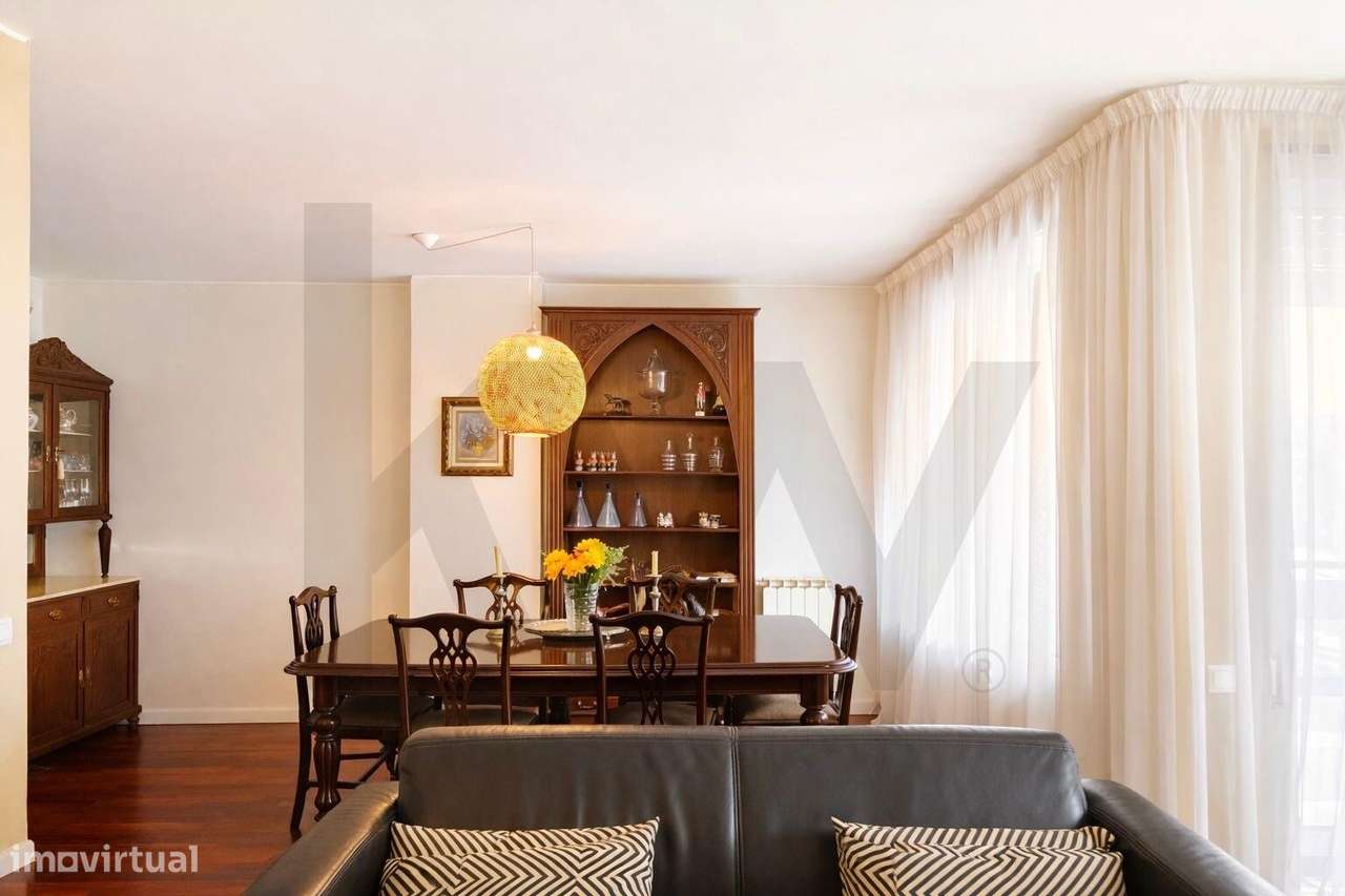 Duplex T3 com varanda a poente a 5 minutos a pé da praia de Leça - Grande imagem: 2/45