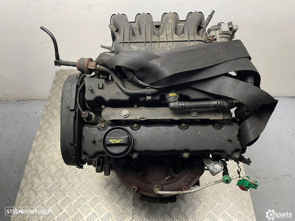 Motor CITROЁN C4 I (LC_) 1.4 16V | 11.04 - 07.11 Usado REF. KFU (ET3J4) - 3