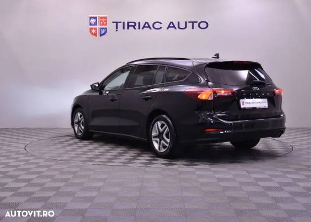 Ford Focus - 3