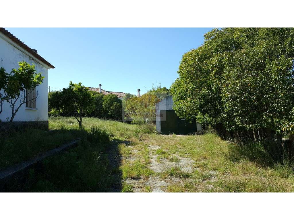 Casa senhorial em aldeia histórica a 45 minutos das praias-9
