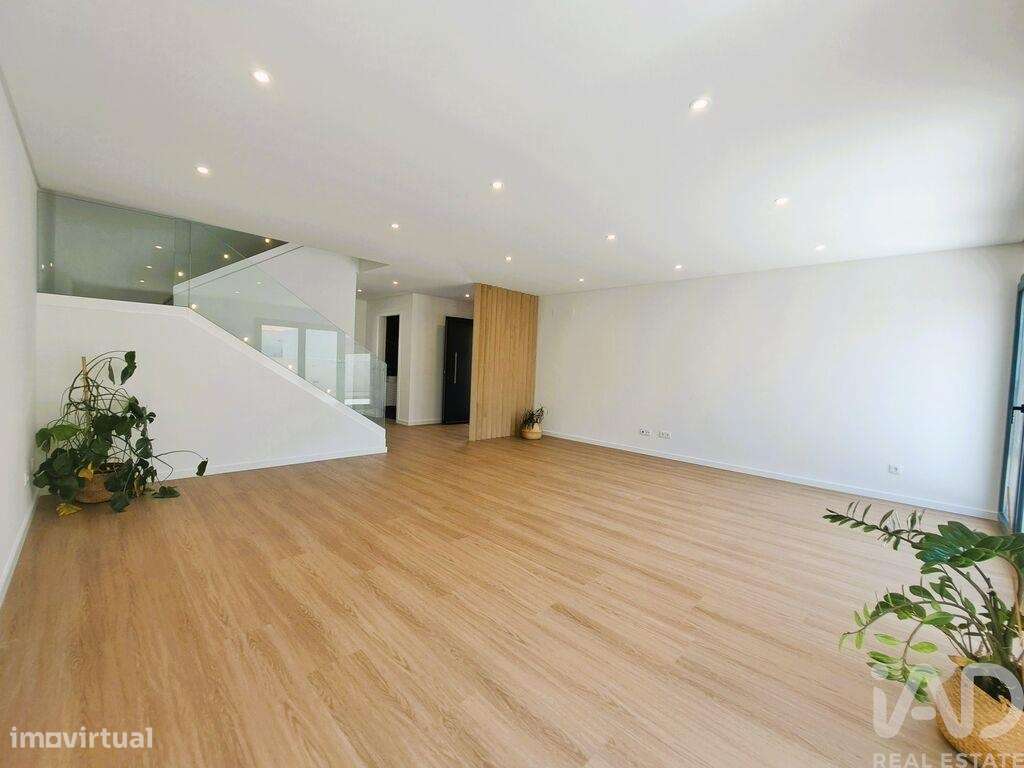 Casa T3 em Ericeira de 220,00 m2 - Grande imagem: 3/30