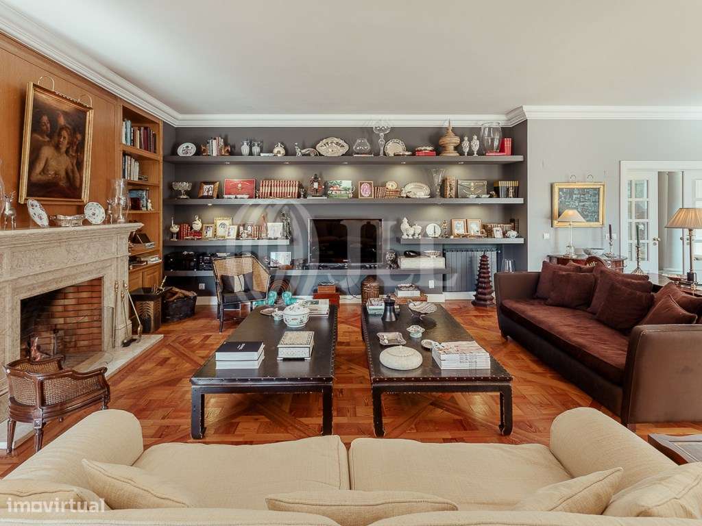 Moradia T6+1 com piscina na Quinta da Marinha em Cascais - Grande imagem: 4/48