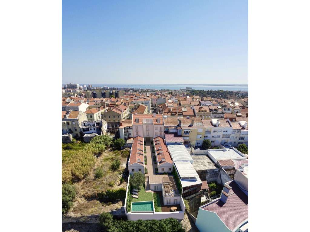 Apartamento com vista num condomínio com Jardim e piscina Arroios-31