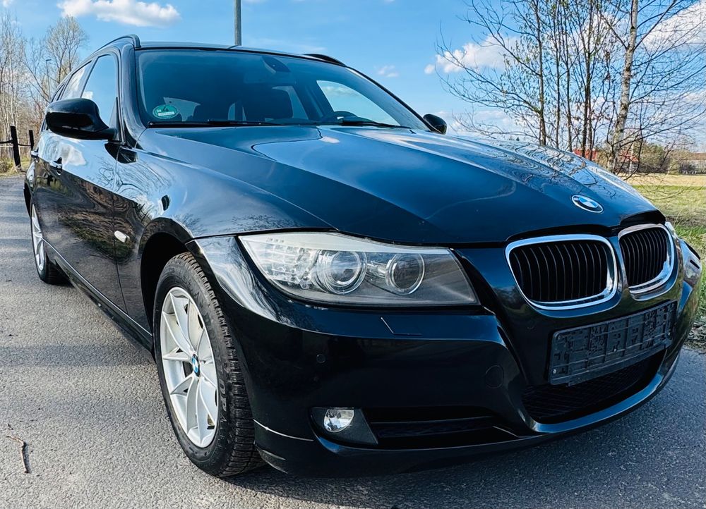 BMW 3 Series E90/E91/E92/E93 2010