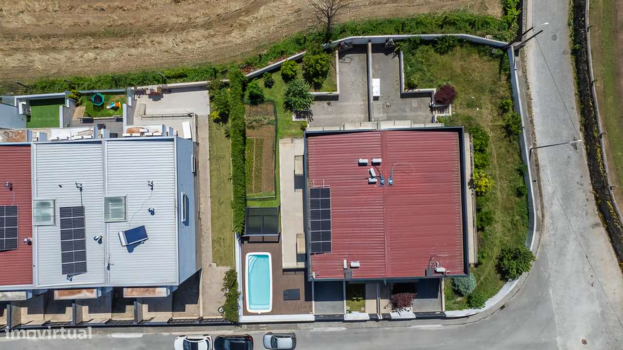 Moradia T4 com 2 Suites em Dume - Braga-45