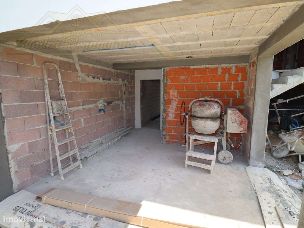 Moradia T3 NOVA estilo CONTEMPORÂNEO-17