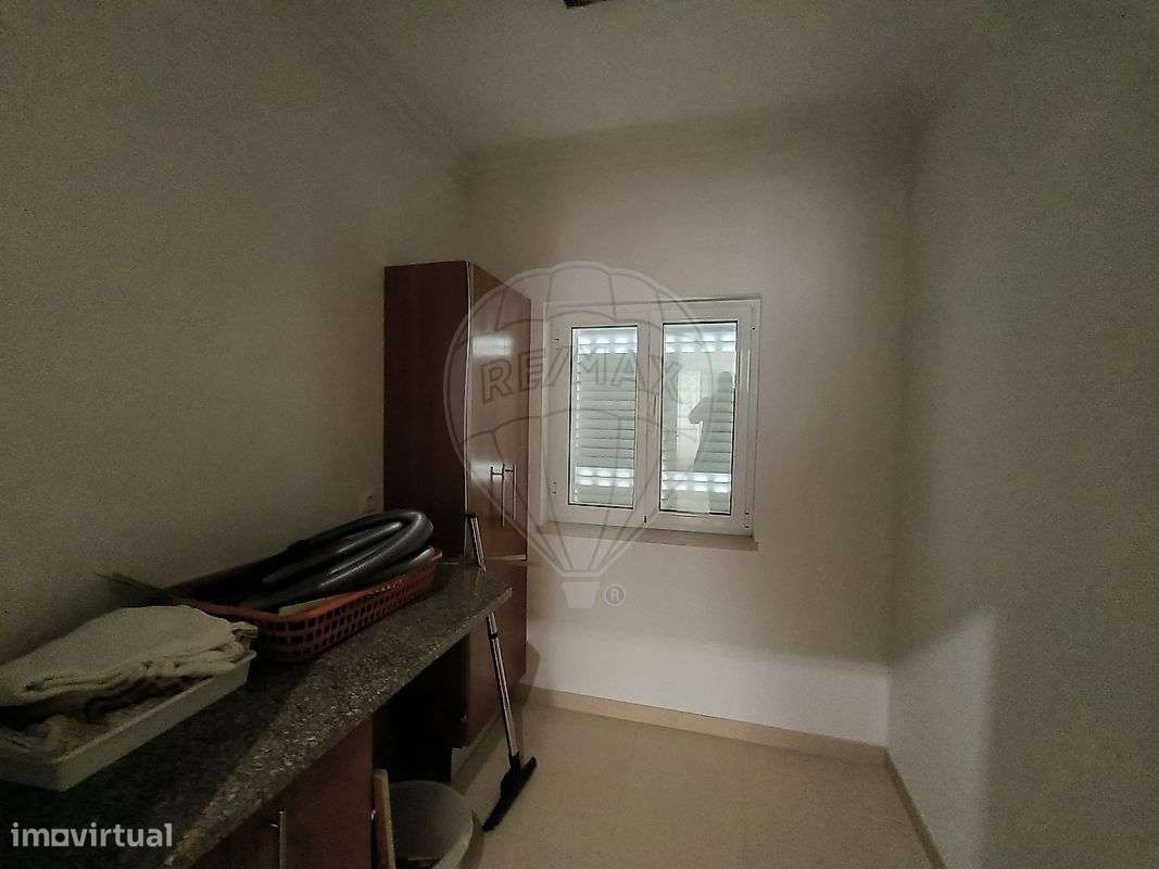 Moradia T4 para venda-7