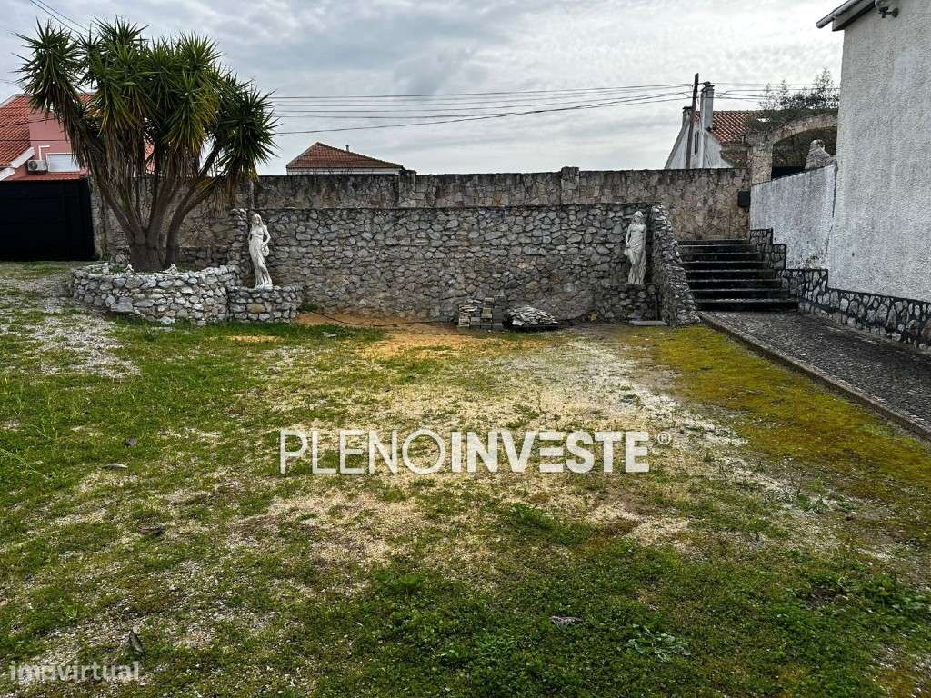 Moradia Isolada em Fernão Ferro-7