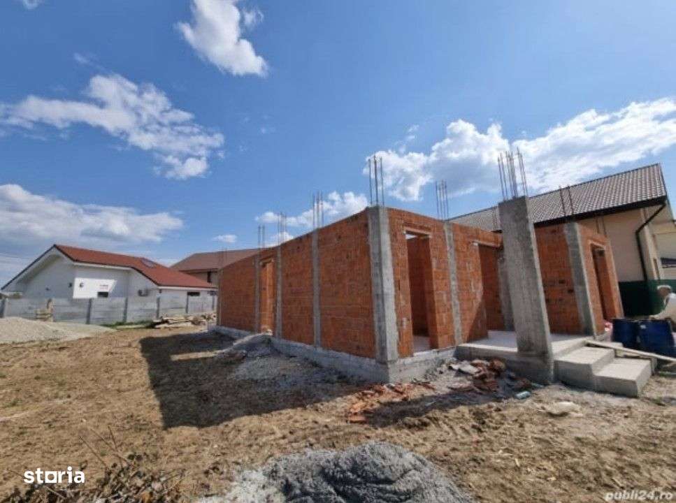 Casa de vanzare ,stil mediteranean,cartier Grigorescu,Oradea - Imagine principală: 5/8