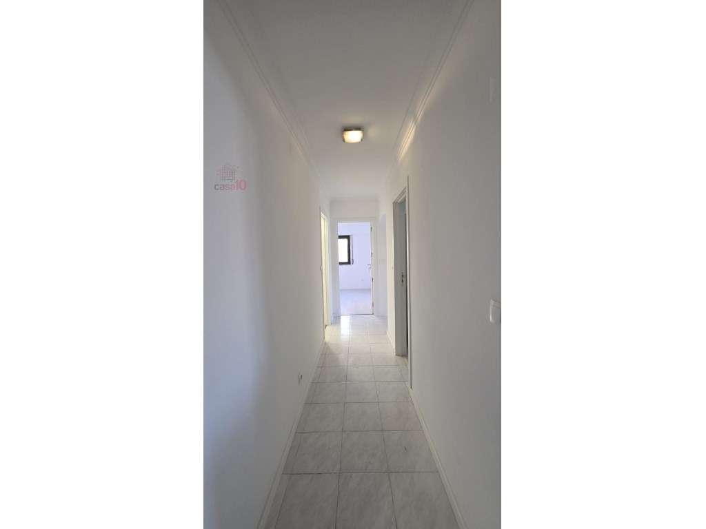 Apartamento T3 renovado para venda em São Marcos-10