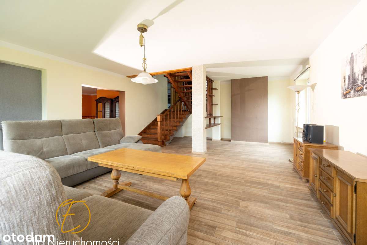 Przestronny dom wolnostojący Zabobrze-12