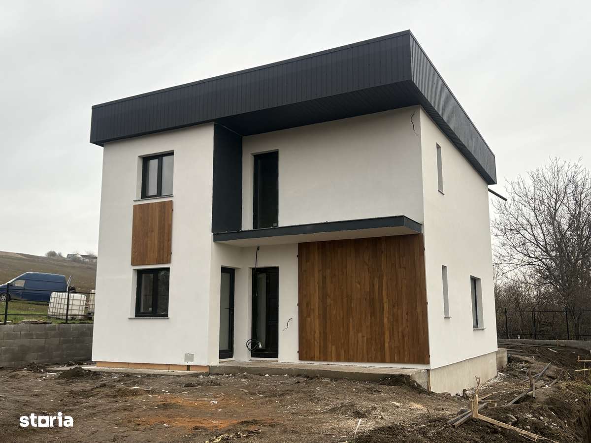 Case Iasi-Vanatori/Comision 0!Pompa de caldure/Apa curenta/CANALIZARE - Imagine principală: 3/9