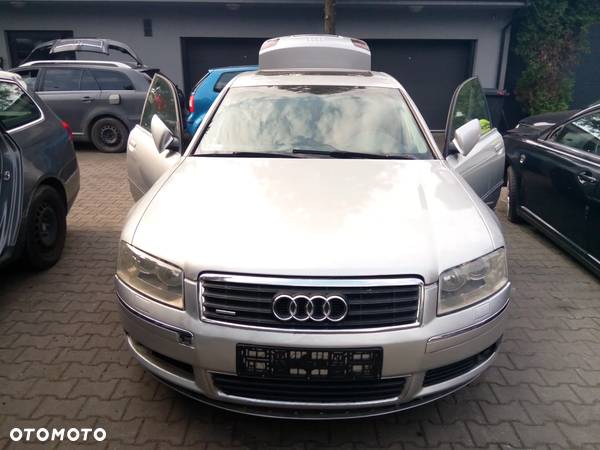 *AUDI A8 D3* Samochód na części - 2