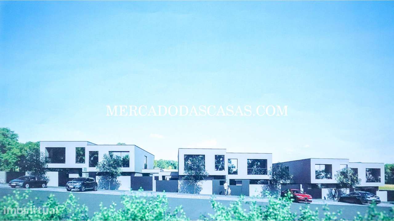 Moradia Geminada T3 em Paços de Brandão-8