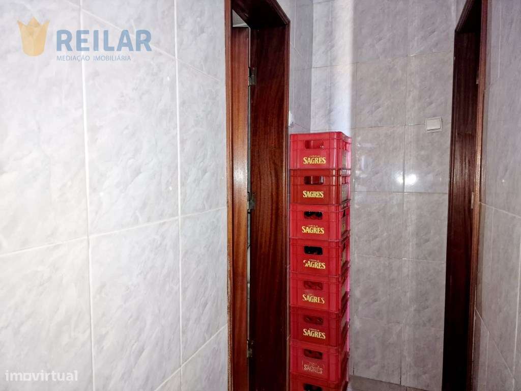 Vialonga - Loja 67 m2-18