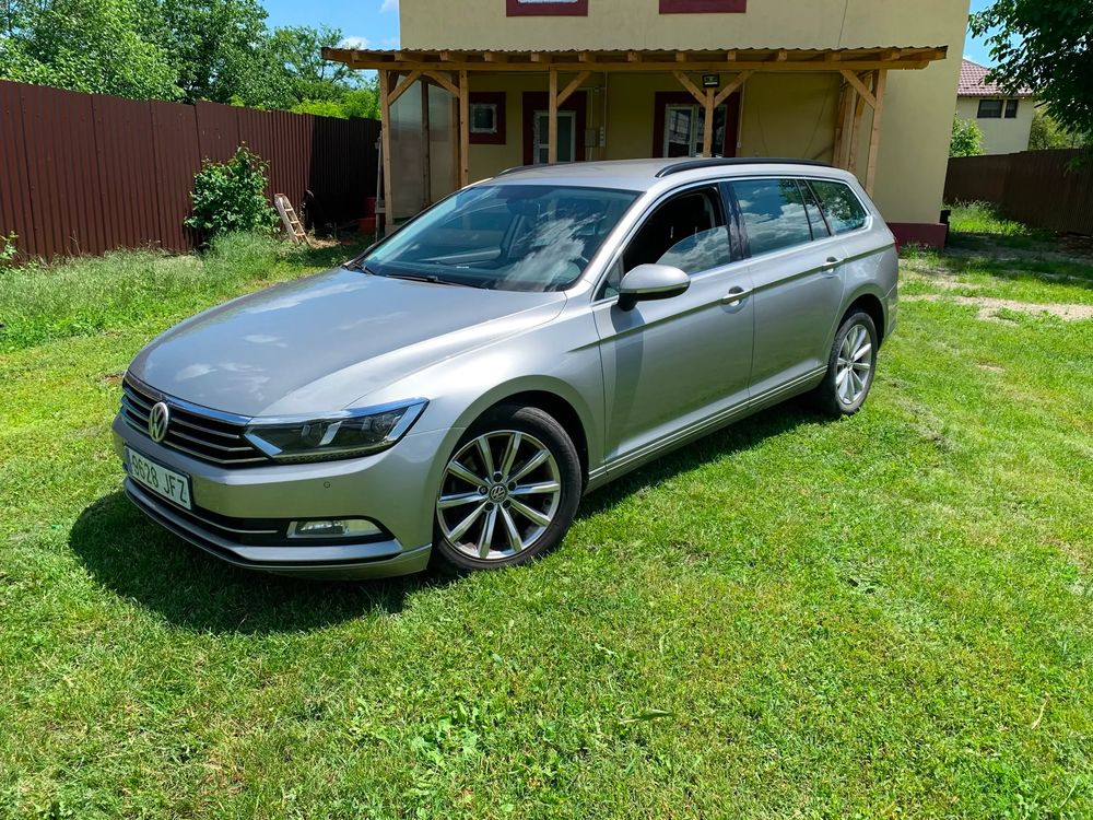 Volkswagen Passat B8 [2014 - Prezent] 2.0 TDI 4Motion Comfortline 2015