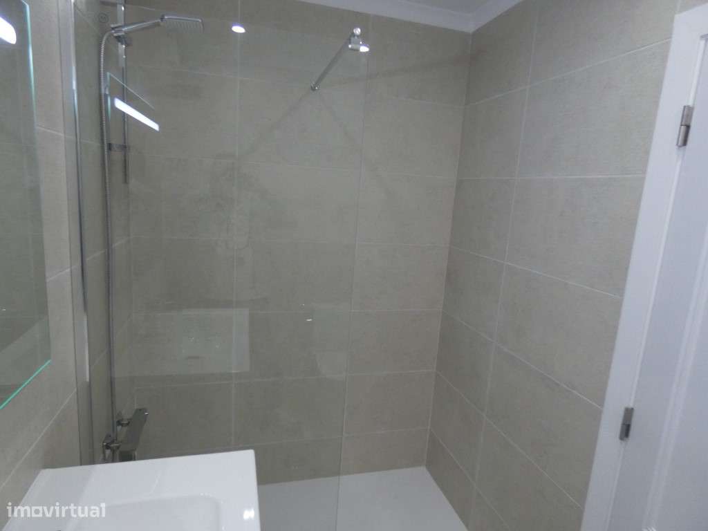 Apartamento T3 Feijó, Almada-14