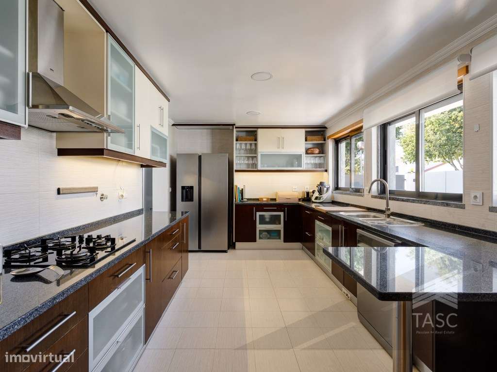 Moradia Geminada em Bicesse-14