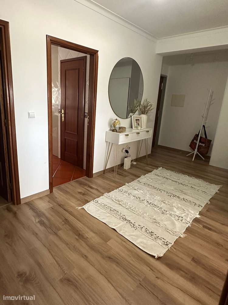 Duplex T2 + 3 na Santa Eugénia - Viseu - Grande imagem: 5/15