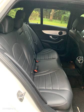 Mercedes-Benz Klasa C 200 4-Matic 9G-TRONIC - 6