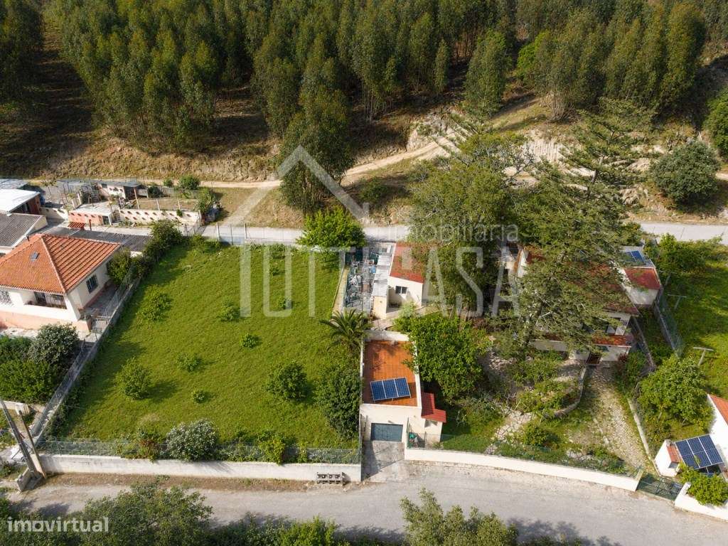 Moradia T2+2 com Jardim, Garagem e Total Privacidade-40
