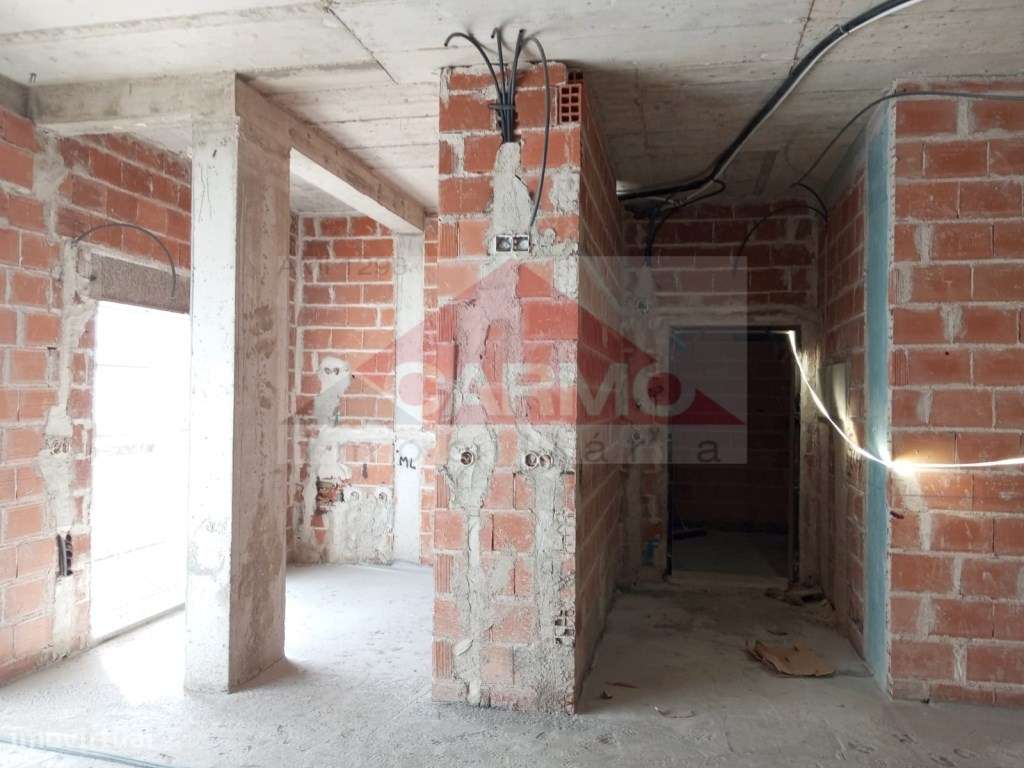 Excelentes T3 com Varandas , lugar de parqueamento.(Oferta da Escri... - Grande imagem: 3/5