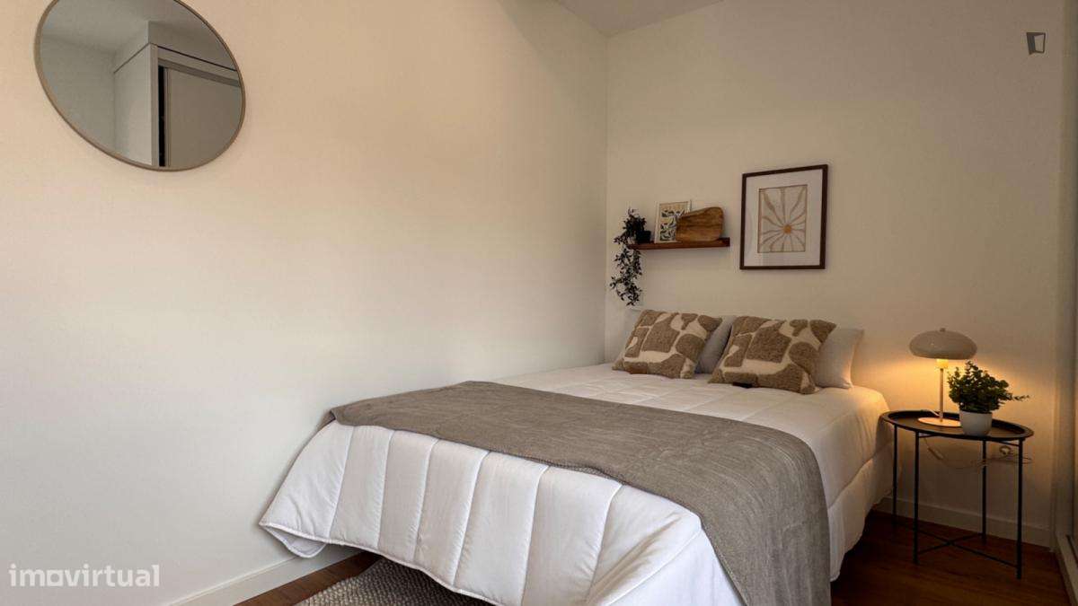 Quarto - localizado em Alta Universitária Coimbra - Grande imagem: 3/5