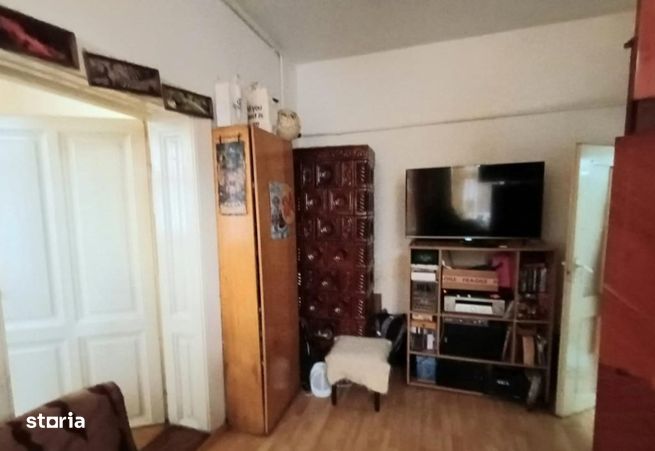 Apt CENTRU,2 camere cu pivniță și parcare lângă magazin SORA-3
