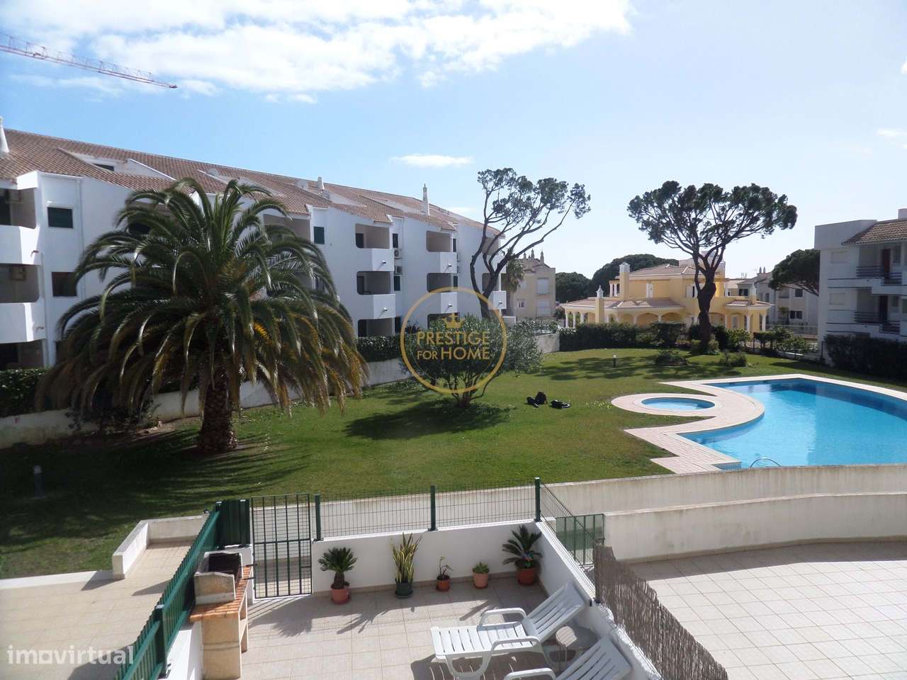 Espaçoso Apartamento T1 em Condomínio Privado – Vilamoura-6